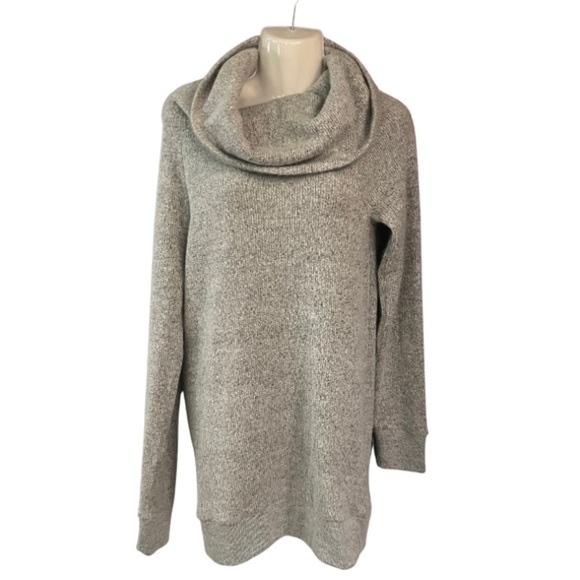 Ingrid & Isabel Sweaters - Ingrid & Isabel Cowl Neck Tunic Sweater Size Medium